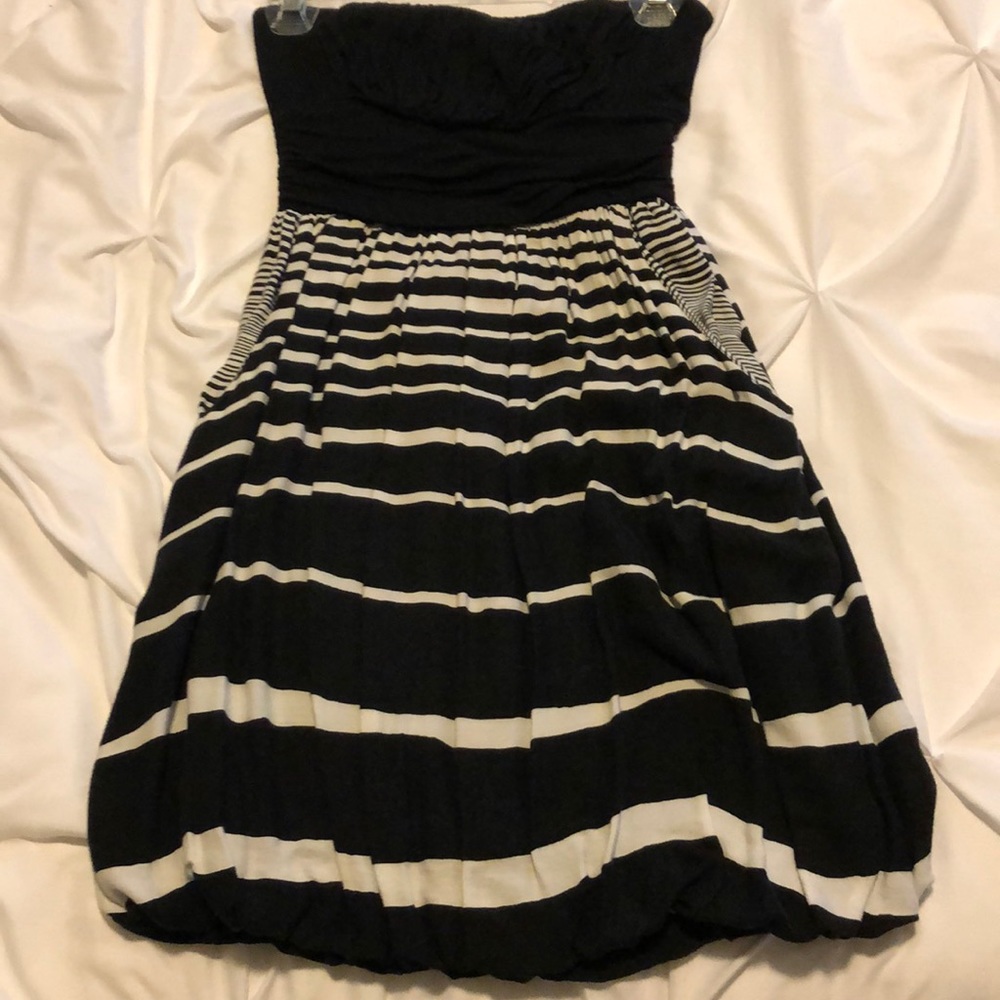 Strapless striped bubble dress